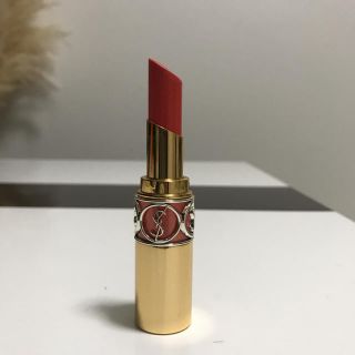 イヴサンローランボーテ(Yves Saint Laurent Beaute)のイブサンローラン  ルージュ ヴォリュプテ シャイン  15 (口紅)