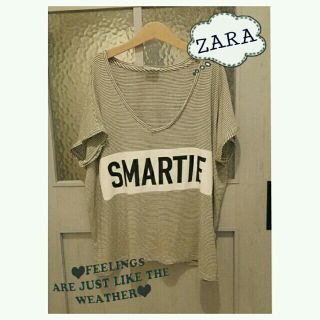 ザラ(ZARA)のZARA♡細ﾎﾞｰﾀﾞｰVﾈｯｸT(Tシャツ(半袖/袖なし))