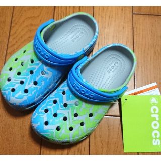 クロックス(crocs)の新品★18cm   c11 クロックス クラシックグラフィック ボーイズサンダル(サンダル)