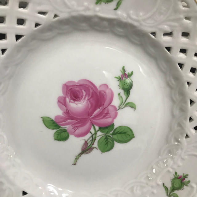 マイセン　ピンクの薔薇　忘れな草　透かし　飾り皿