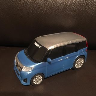 トヨタ ROOMY プルバックカー(ミニカー)