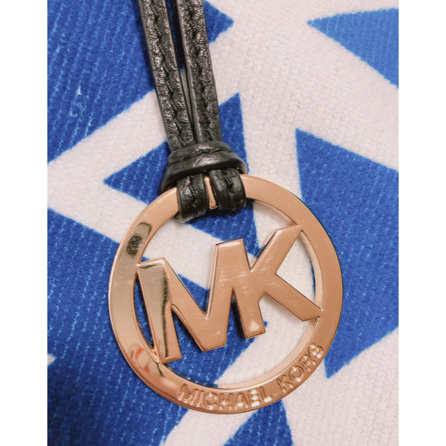 Michael Kors(マイケルコース)のマイケルコース  チャーム ロゴ ハンドメイドのファッション小物(バッグチャーム)の商品写真