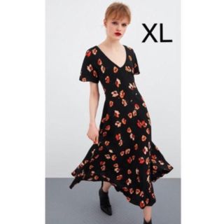 ザラ(ZARA)のZARA 花柄マキシワンピース  XL  ZARA花柄のワンピース(ロングワンピース/マキシワンピース)