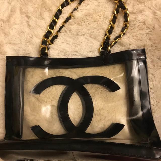 CHANEL(シャネル)の正規品シャネルビニールデカトートバッグ レディースのバッグ(トートバッグ)の商品写真