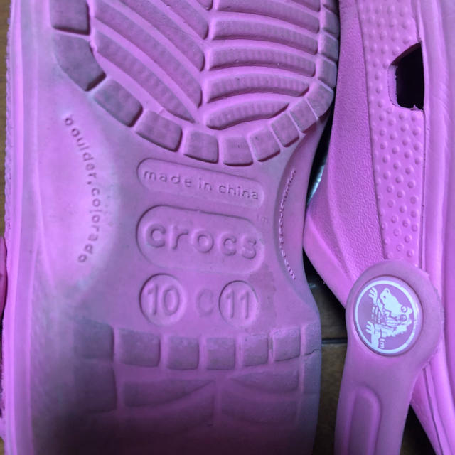11 in crocs