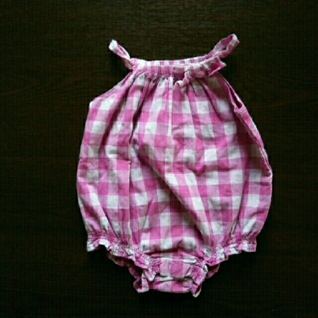 babyGAP(ベビーギャップ)のbabyGAPロンパース70cm キッズ/ベビー/マタニティのベビー服(~85cm)(ロンパース)の商品写真
