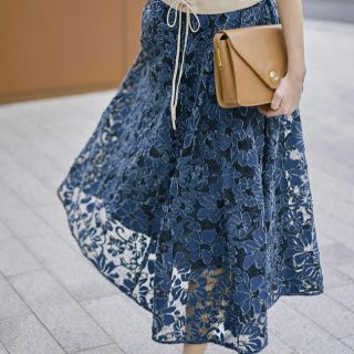 アメリヴィンテージ(Ameri VINTAGE)の新品 Ameri アメリ ANTHESIS LACE SKIRT インディゴ(ロングスカート)