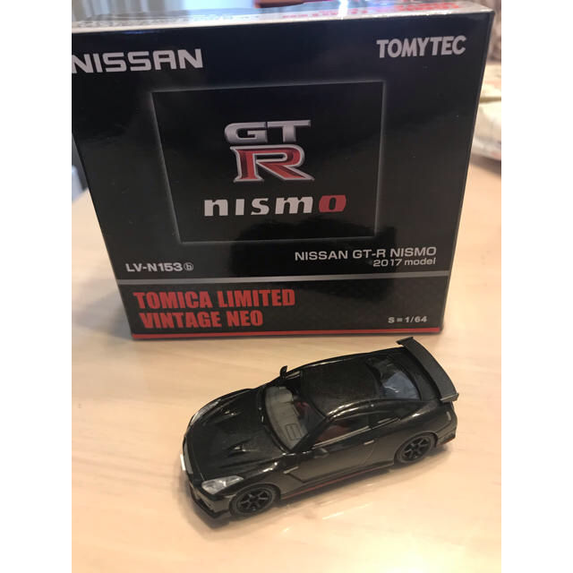 トミカ NISSAN GT-R NISMO 2017model 全３色セット