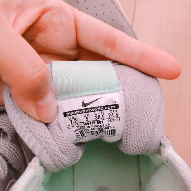 NIKE(ナイキ)のナイキ ハイカット スニーカー 24.5 レディースの靴/シューズ(スニーカー)の商品写真