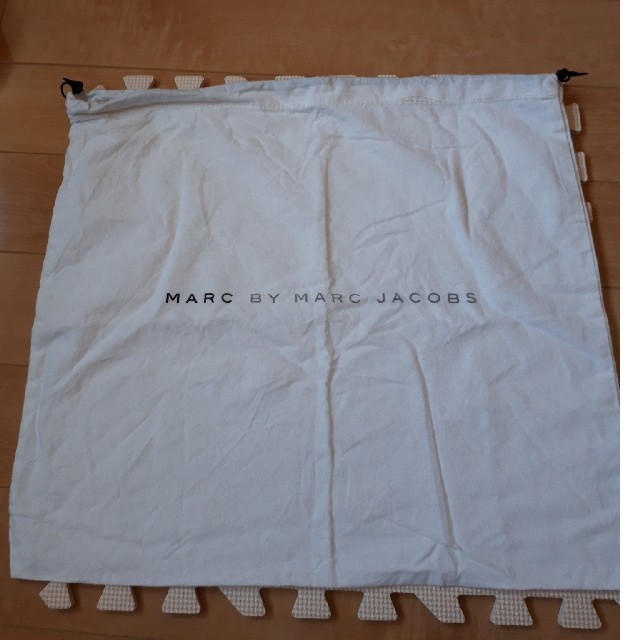 MARC BY MARC JACOBS(マークバイマークジェイコブス)のMARC BY MARC JACOBS　マーク　バイ　マークジェイコブス　袋 レディースのファッション小物(その他)の商品写真