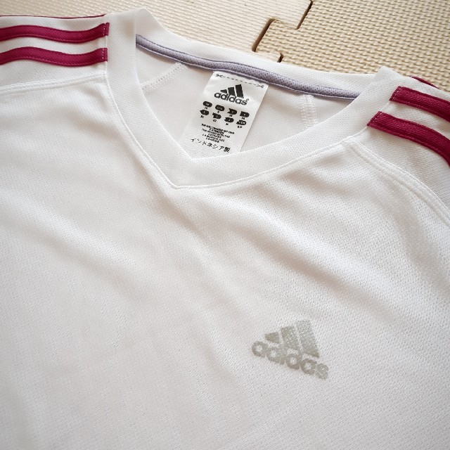 adidas(アディダス)のadidas スポーツウェア Tシャツ M レディースのトップス(Tシャツ(半袖/袖なし))の商品写真