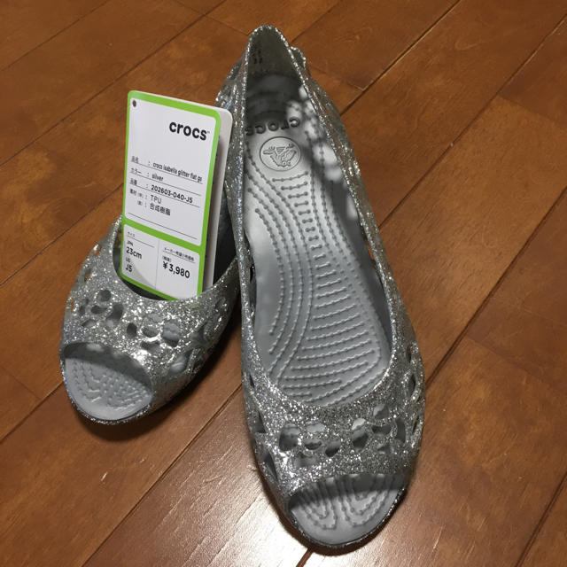 crocs(クロックス)の（新品）crocs  イザベラ ブリッター23㎝ レディースの靴/シューズ(サンダル)の商品写真