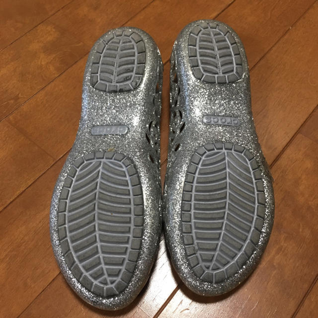 crocs(クロックス)の（新品）crocs  イザベラ ブリッター23㎝ レディースの靴/シューズ(サンダル)の商品写真