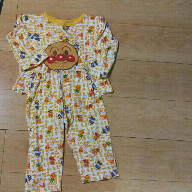 BANDAI(バンダイ)のTシャツ＆アンパンマンパジャマ size95 キッズ/ベビー/マタニティのキッズ服男の子用(90cm~)(パジャマ)の商品写真