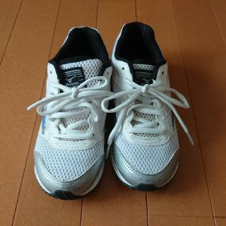 ミズノ(MIZUNO)のMIZUNO スニーカー 22cm(スニーカー)