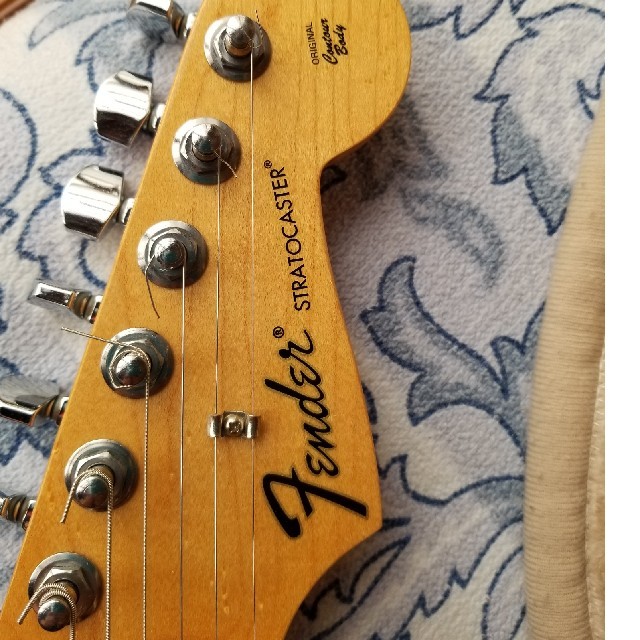 Fender(フェンダー)のフェンダーメキシコ　ストラトキャスター　稀少ワインレッド色！！ 楽器のギター(エレキギター)の商品写真