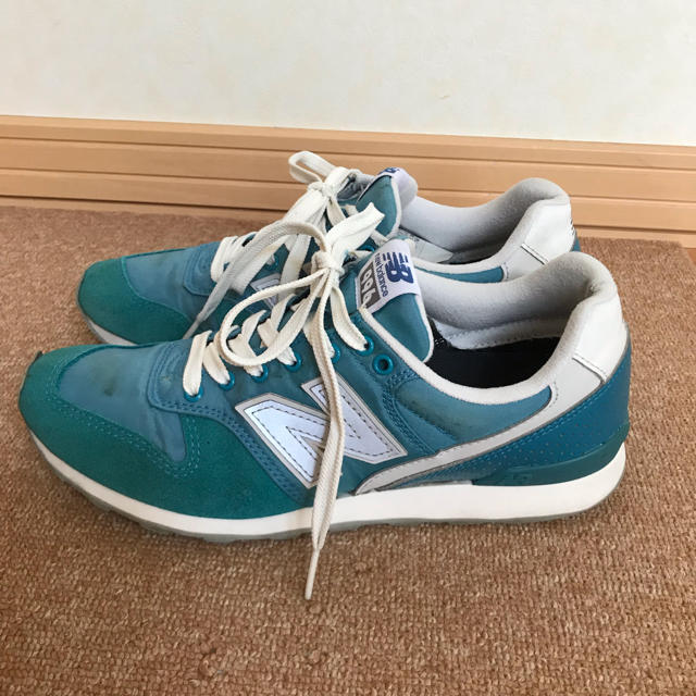 New Balance(ニューバランス)の三連休中値下げ！✳︎ニューバランス996✳︎24.0✳︎グリーン レディースの靴/シューズ(スニーカー)の商品写真