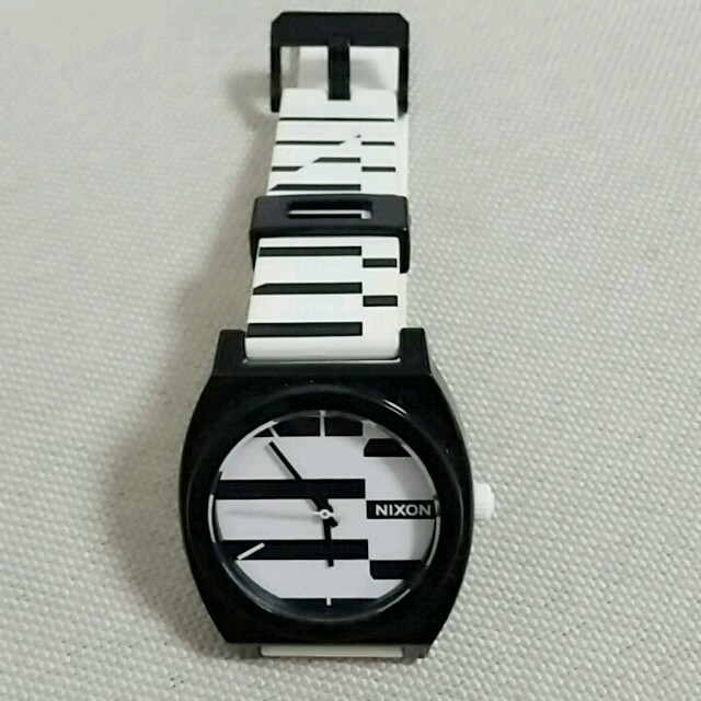 NIXON(ニクソン)のNIXON腕時計 レディースのファッション小物(腕時計)の商品写真