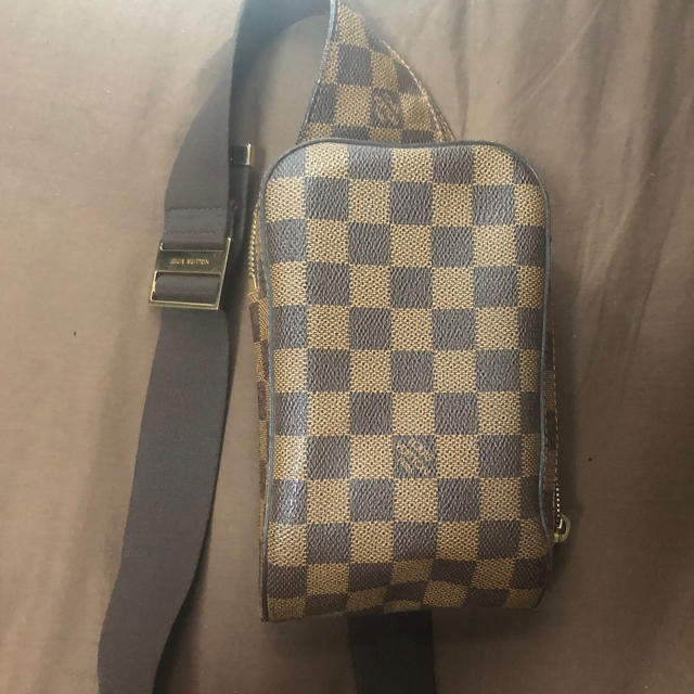 LOUIS VUITTON ショルダーバッグ