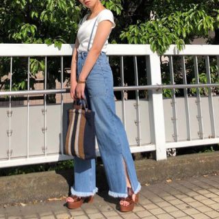 web即売！MOUSSY STRAP WIDE DENIMストラップワイドデニム