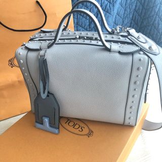 トッズ(TOD'S)のウーパールーパー様専用ページです(ハンドバッグ)