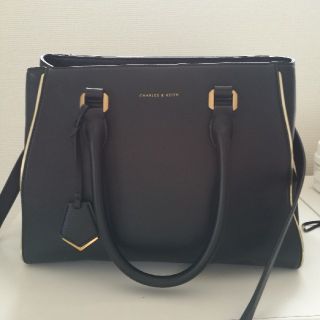 チャールズアンドキース(Charles and Keith)のチャールズアンドキース　バッグ(ハンドバッグ)