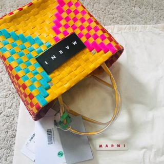 マルニ(Marni)の新品 ♡ マルニ ピクニックバッグ ミニ イエロー マルニカフェ(かごバッグ/ストローバッグ)