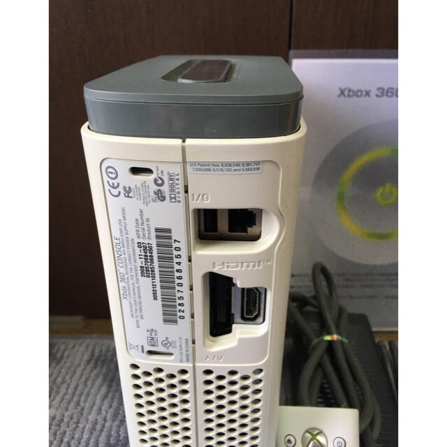 Xbox360(エックスボックス360)の【スンリ様専用】Xbox360 CONSOLE(60GB,コントローラー２)個 エンタメ/ホビーのゲームソフト/ゲーム機本体(家庭用ゲーム機本体)の商品写真