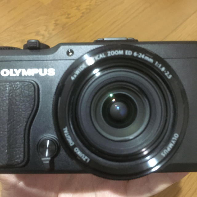 OLYMPUS(オリンパス)のオリンパス STYLUS XZ-2 ブラック スマホ/家電/カメラのカメラ(コンパクトデジタルカメラ)の商品写真