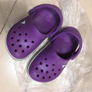 クロックス(crocs)のクロックス サンダル 子供 12.5〜13(サンダル)