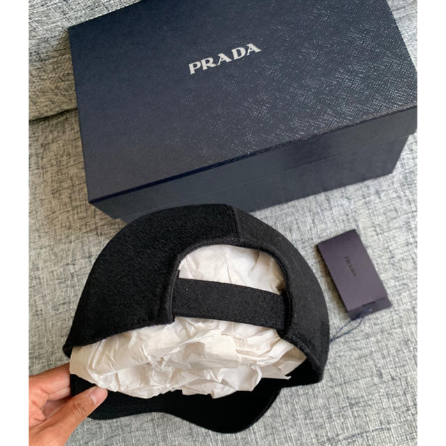 PRADA(プラダ)のPRADA CAP(新品) メンズの帽子(キャップ)の商品写真