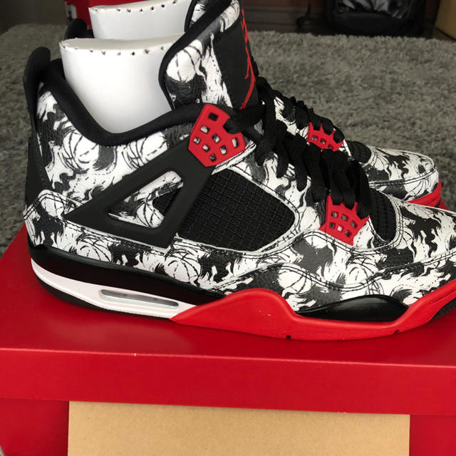 NIKE(ナイキ)の【超値下げ】Air Jordan 4 Retro tattoo日本未発売 メンズの靴/シューズ(スニーカー)の商品写真