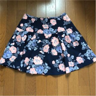 ミッシュマッシュ(MISCH MASCH)の本日のみのセール⭐︎ ミッシュマッシュ 花柄スカート(ひざ丈スカート)