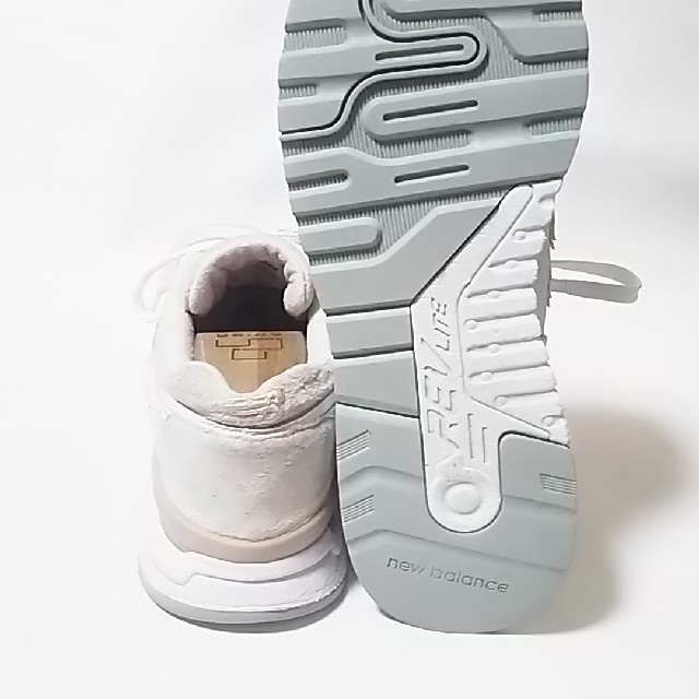 New Balance(ニューバランス)の
希少海外限定ビンテージ！ニューバランス997.5高級牛革スニーカー！


 メンズの靴/シューズ(スニーカー)の商品写真