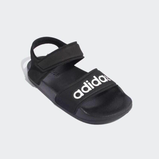 adidas(アディダス)の《新品 新作》 adidas アディレッタ 24.0cm 他サイズ有り レディースの靴/シューズ(サンダル)の商品写真