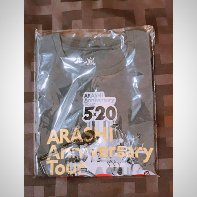 嵐(アラシ)の【新品未開封】嵐  Anniversary Tour 5×20 Tシャツ エンタメ/ホビーのタレントグッズ(アイドルグッズ)の商品写真