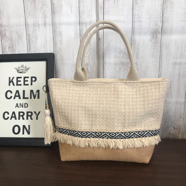 最新情報 ハンドメイド ハンドバッグ ジュート生地 フリンジ