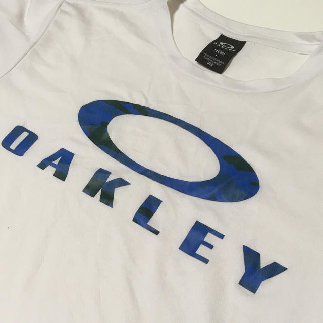 Oakley(オークリー)のオークリー Tシャツ メンズのトップス(Tシャツ/カットソー(半袖/袖なし))の商品写真