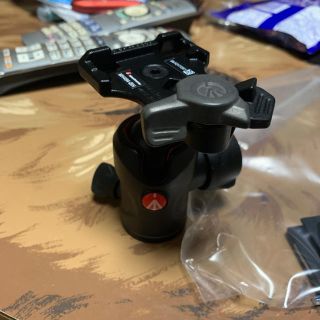 マンフロット(Manfrotto)のManfrotto 自由雲台 センターボール雲台 クイックリリースプレート付属(その他)