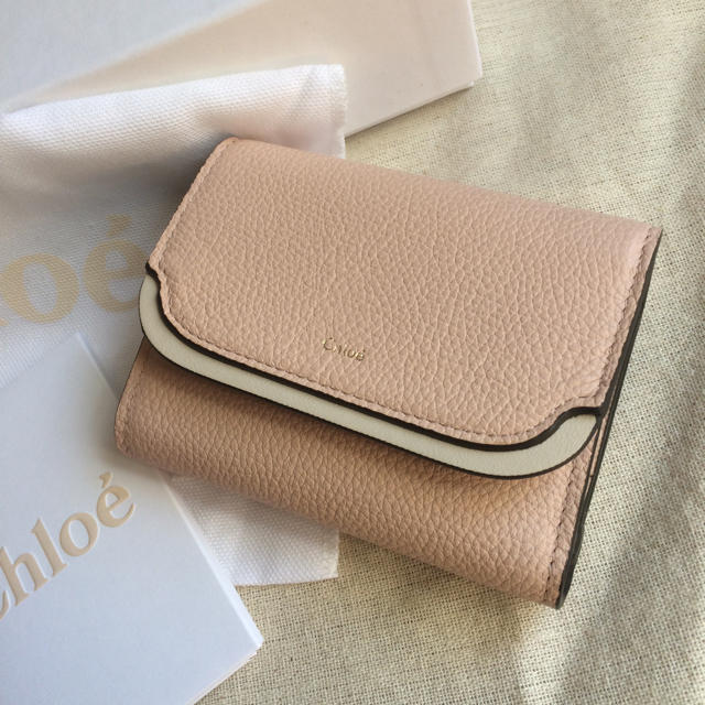 Chloe 三つ折り財布♡セメントピンク♡イージーシリーズ | フリマアプリ ラクマ