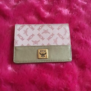 MCM(パスケース/IDカードホルダー)のフリマアイテム一覧 MCM(パスケース/IDカードホルダー)のフリマアイテム一覧