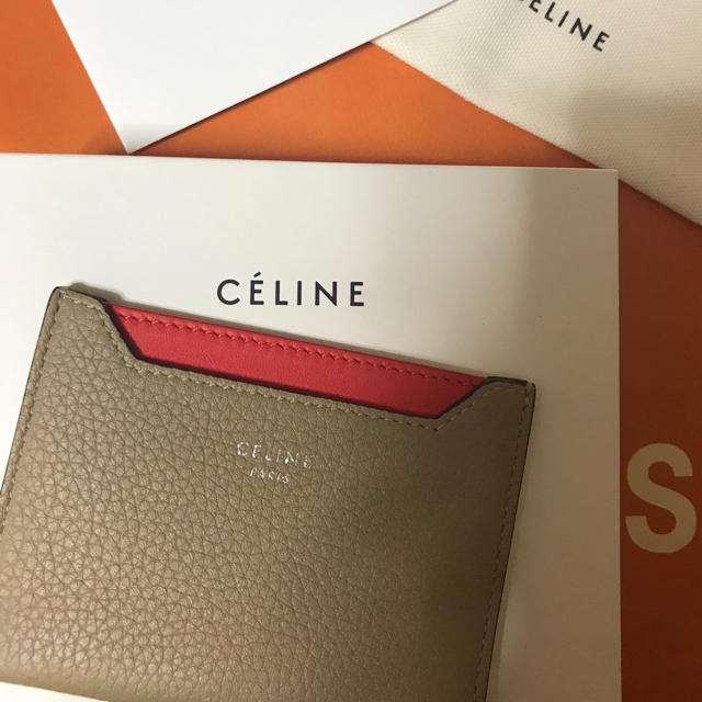 celine(セリーヌ)の【値下げ】【新品・未使用】CELINE バイカラーカードケース レディースのファッション小物(名刺入れ/定期入れ)の商品写真