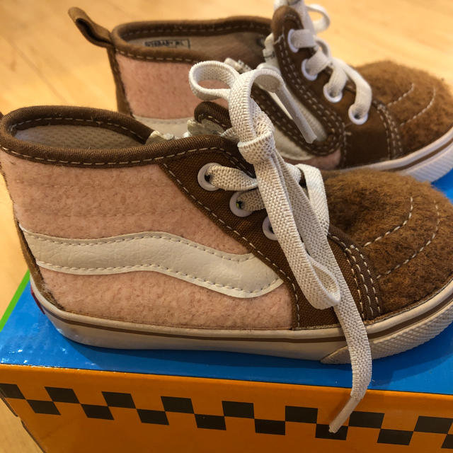 VANS(ヴァンズ)のバンズスニーカー キッズ/ベビー/マタニティのベビー靴/シューズ(~14cm)(スニーカー)の商品写真