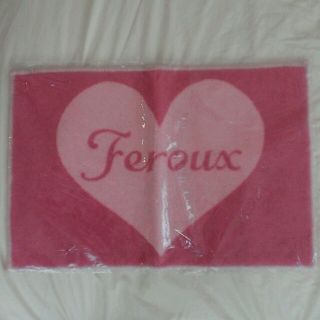 フェルゥ(Feroux)のFerouxハート♡の玄関マット(玄関マット)