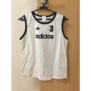 アディダス(adidas)のadidasタンクトップ(Tシャツ/カットソー)