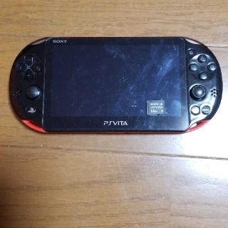 プレイステーションヴィータ(PlayStation Vita)のPSVITA レッド&ブラック(CHP-2000) 64GBメモリーカード付き(携帯用ゲーム機本体)