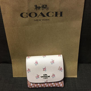 コーチ(COACH)の[ちくゎんこ様専用] COACH コーチ ピンク×ホワイト×花柄 レア 新品(財布)