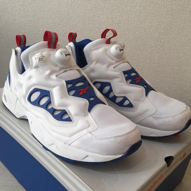 Reebok(リーボック)の希少カラー Reebok pump メンズの靴/シューズ(スニーカー)の商品写真