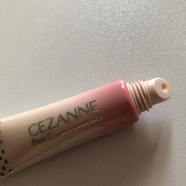 CEZANNE（セザンヌ化粧品）(セザンヌケショウヒン)のセザンヌ 毛穴カバーコンシーラー コスメ/美容のベースメイク/化粧品(コンシーラー)の商品写真