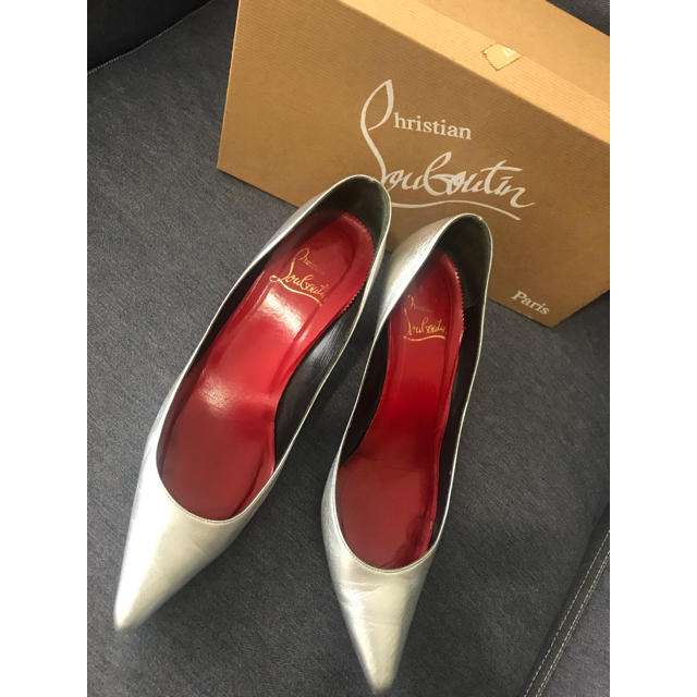 Christian Louboutin(クリスチャンルブタン)のクリスチャンルブタン パンプス レディースの靴/シューズ(ハイヒール/パンプス)の商品写真